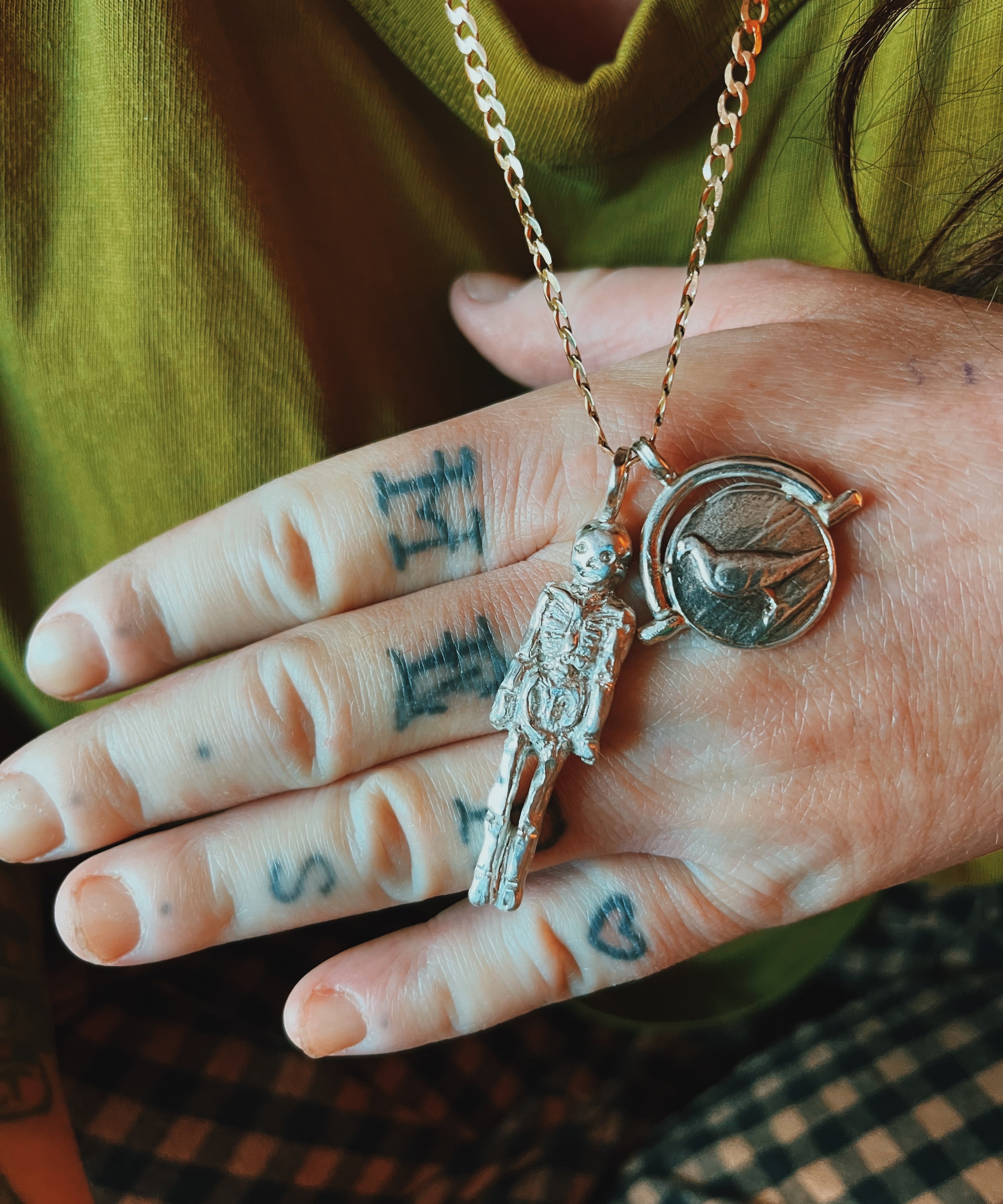 Silver Pigeon fancier coin necklace